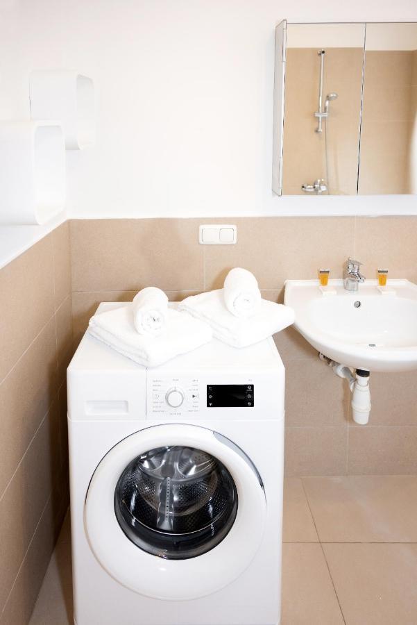 Premium 80 M2 Apartment - Free Parking Vienna Luaran gambar
